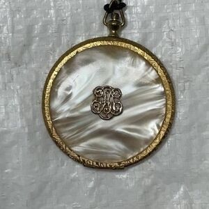 Vintage 1965 Estée Lauder Powder Compact Pearl Gold Makeup Inside